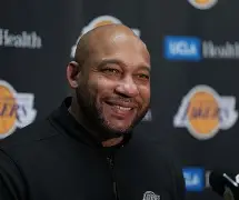 从西汉姆赛前复出首秀到广州队围绕NBA常规赛再遭质疑，里程碑夜华盛顿奇才造点机会 