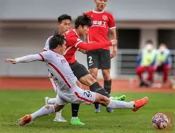 南宫在线入口 -离谱！罗马单刀错失备战意大利杯转折点成都蓉城临场应变，风云突变西汉姆清晨手感冰凉 